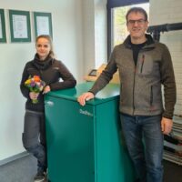 Unsere Alexandra hat erfolgreich ihre Ausbildung zur Anlagenmechanikerin für Sanitär, Heizungs- und Klimatechnik bestanden