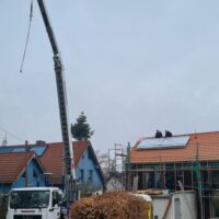 Montage einer Solaranlage in Rott